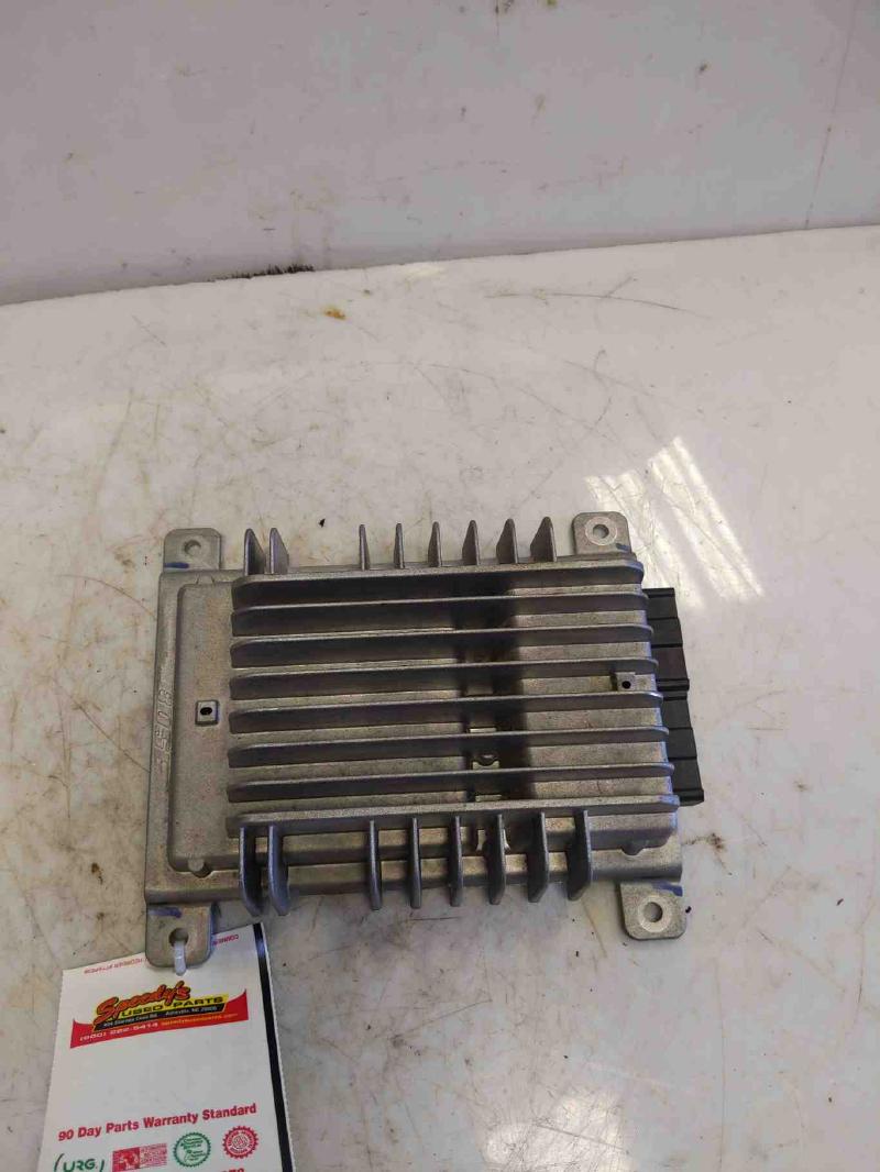 2008 - 2010 Infiniti QX56 08 - 14 Armada Radio Amplifier Bose OEM 28060ZQ30A