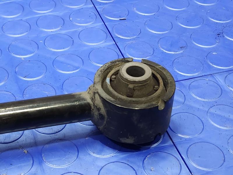 2019 Toyota Camry Lower Control Arm Rr