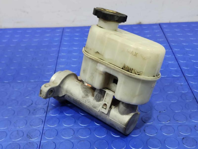 2014 Chevrolet Silverado 1500 Master Cylinder