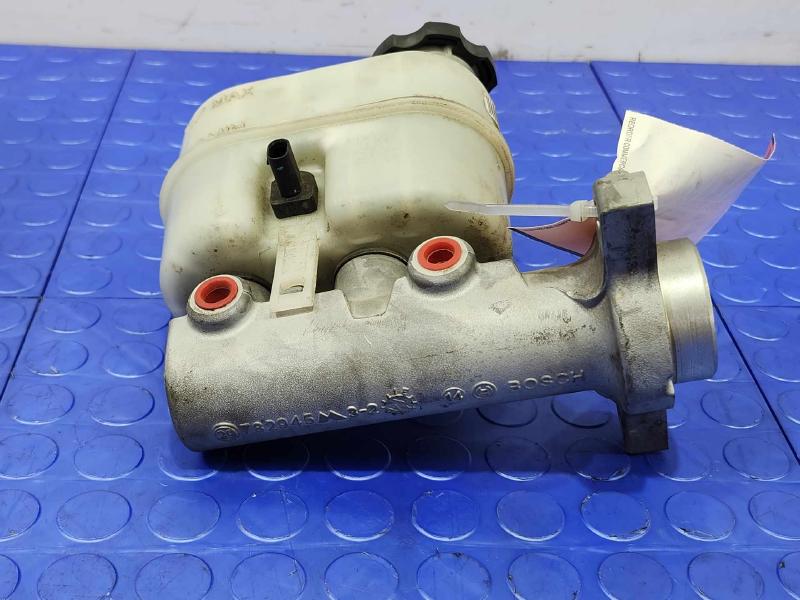 2014 Chevrolet Silverado 1500 Master Cylinder
