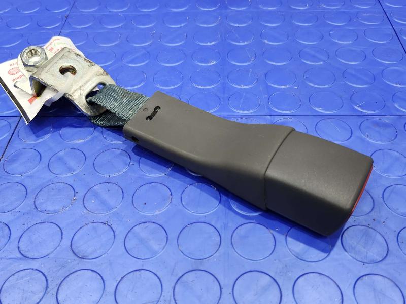 2013 Toyota Prius Rear Seat Belt