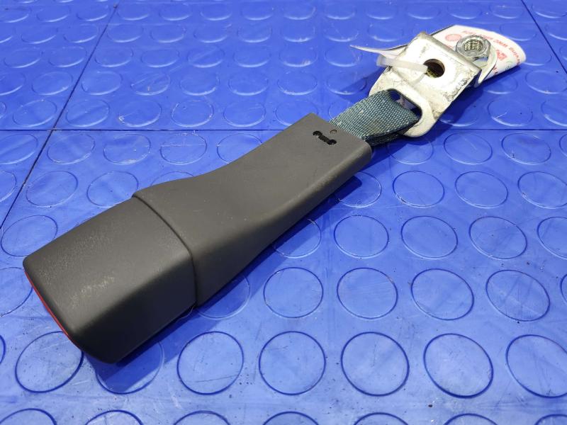 2013 Toyota Prius Rear Seat Belt