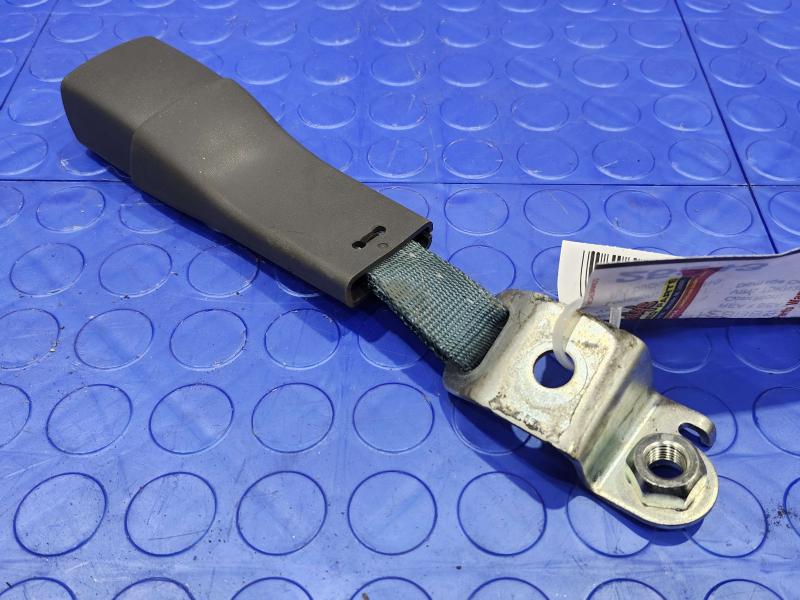 2013 Toyota Prius Rear Seat Belt