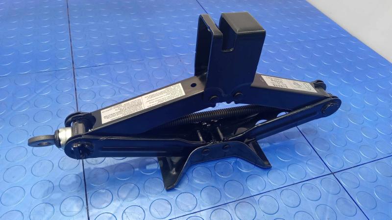 2009-2011 Subaru Forester Spare Tire Tools Jack Kit Assembly OEM 97032FJ000