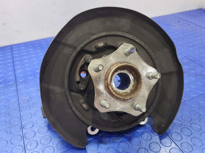 2013 Infiniti FX35 Rear Knuckle/Stub Axle