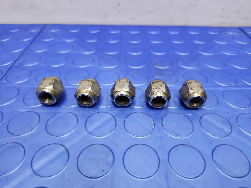 2015 Subaru Legacy Lug Nuts