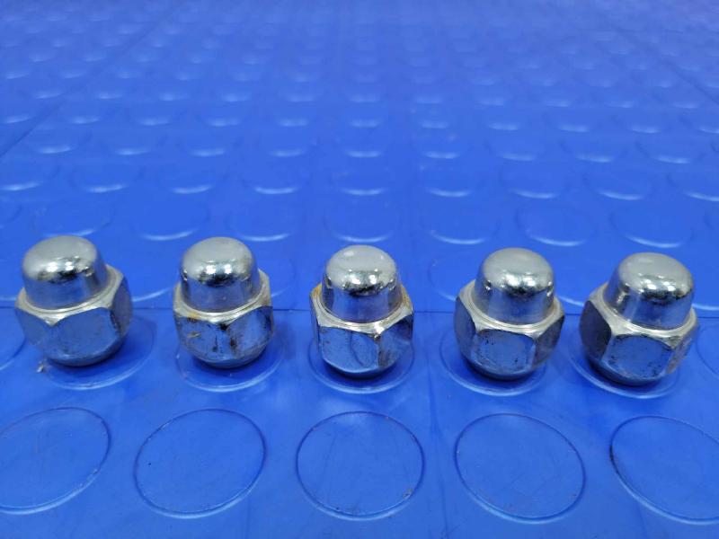 2017 Hyundai Sonata Lug Nuts