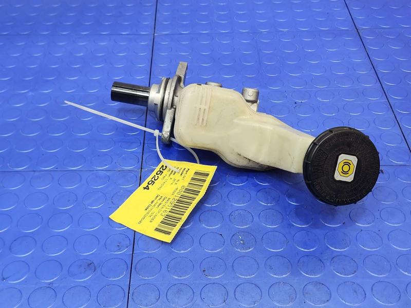 2014-2020 Acura RLX FWD Brake Master Cylinder Assembly Genuine OEM 46101TY2315