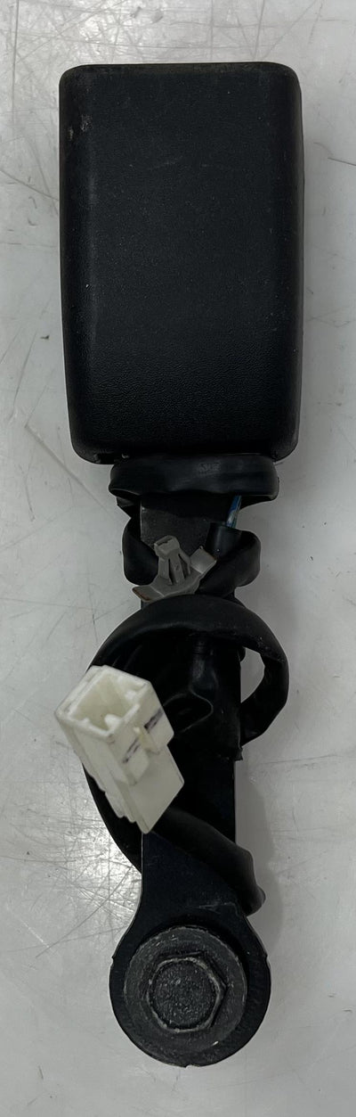 2014 Nissan Versa Front Seat Belt