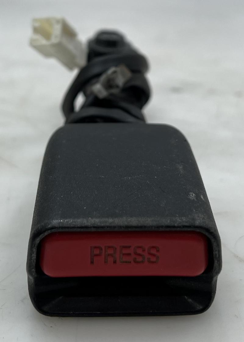 2014 Nissan Versa Front Seat Belt