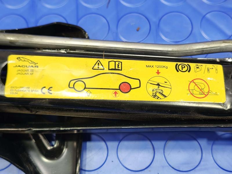 2017-2020 Jaguar XE Spare Tire Tools Jack Kit Assembly Genuine OEM T2H21729