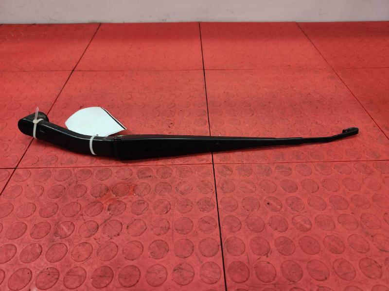 2020 Nissan Kicks Wiper Arm