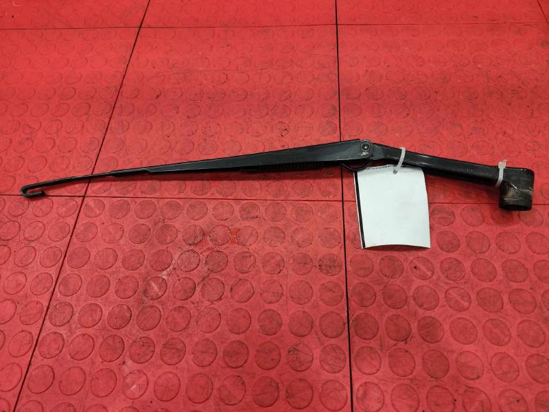 2020 Nissan Kicks Wiper Arm