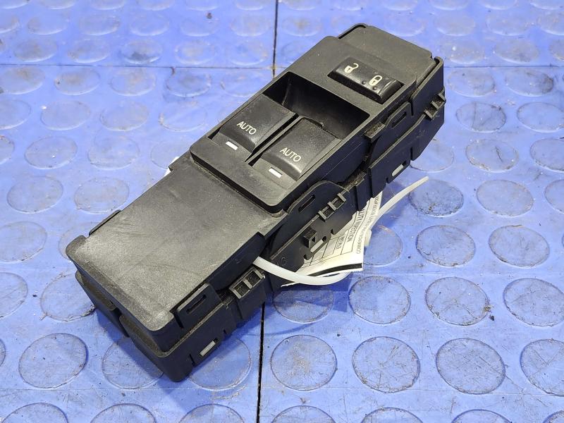 2014 Dodge Challenger Door Switch Front