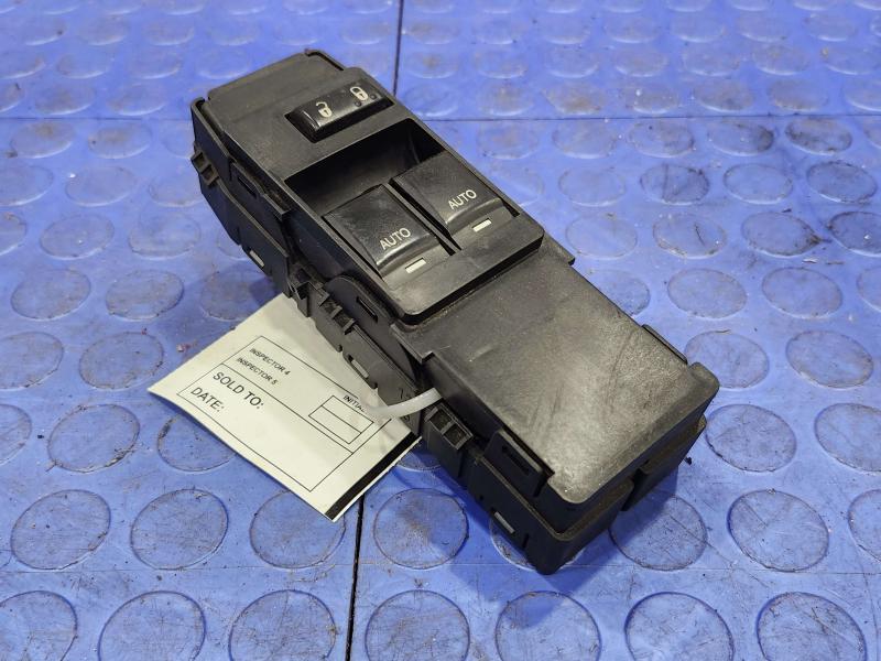 2014 Dodge Challenger Door Switch Front