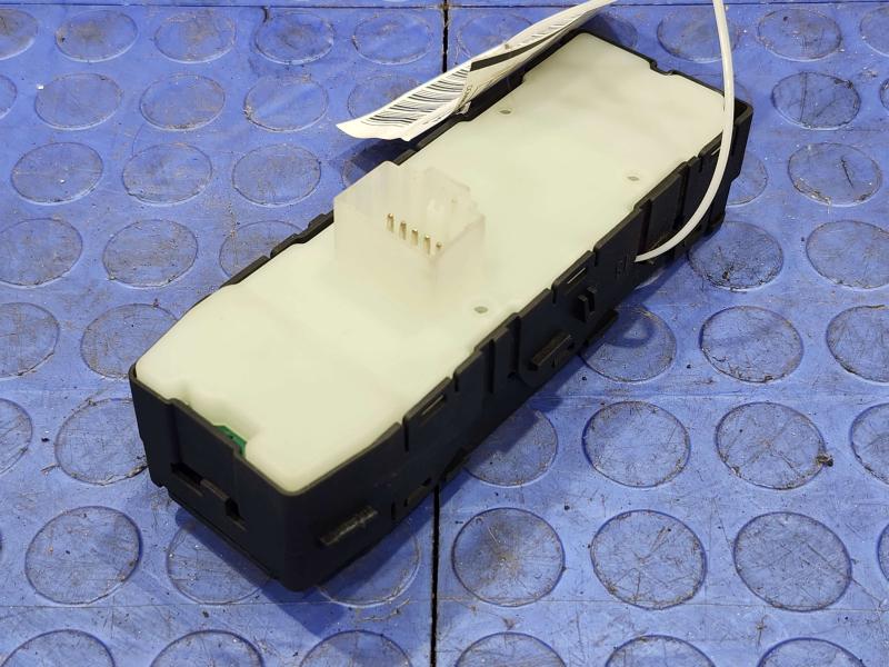 2014 Dodge Challenger Door Switch Front