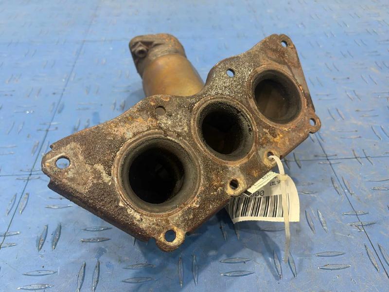 2013 Mercedes E-Class Exhaust Manifold