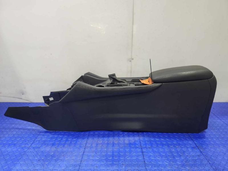 2021 Nissan Sentra Front Console