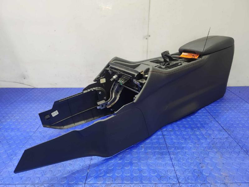 2021 Nissan Sentra Front Console