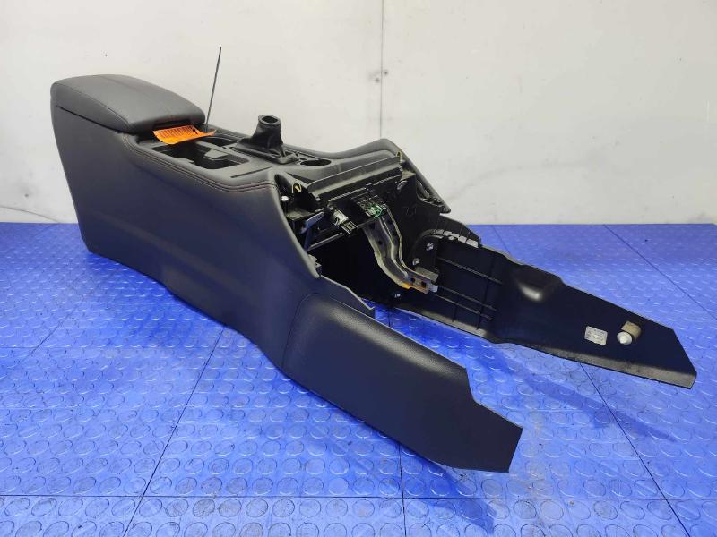 2021 Nissan Sentra Front Console