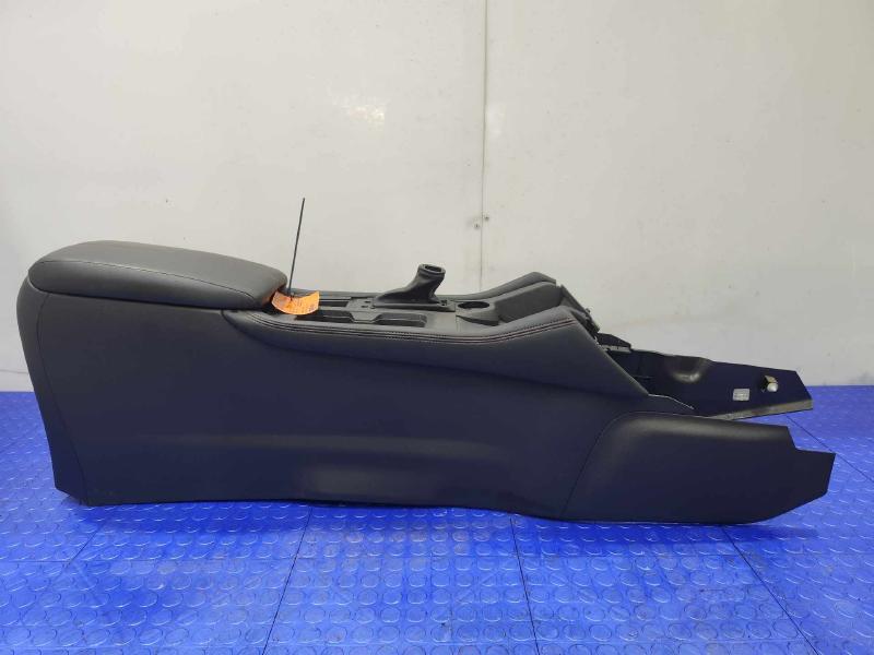 2021 Nissan Sentra Front Console