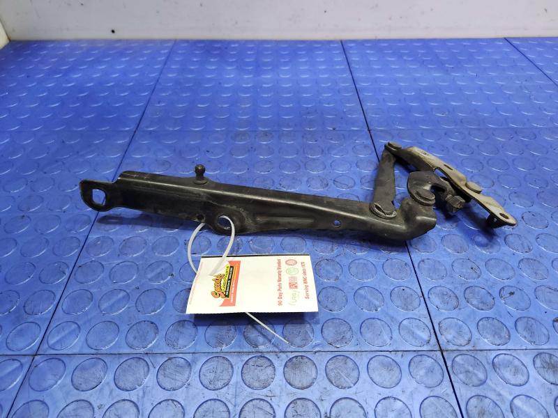 2010 Dodge Challenger Hood Hinge