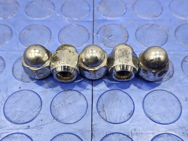 2021 Subaru Crosstrek Lug Nuts