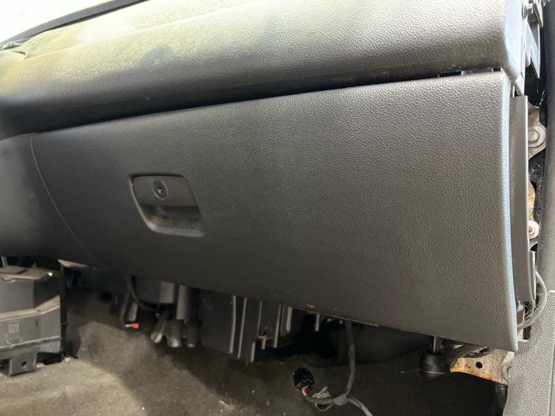 2013 GMC Yukon Glove Box