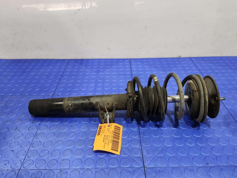 2008 BMW 128i Strut Assembly