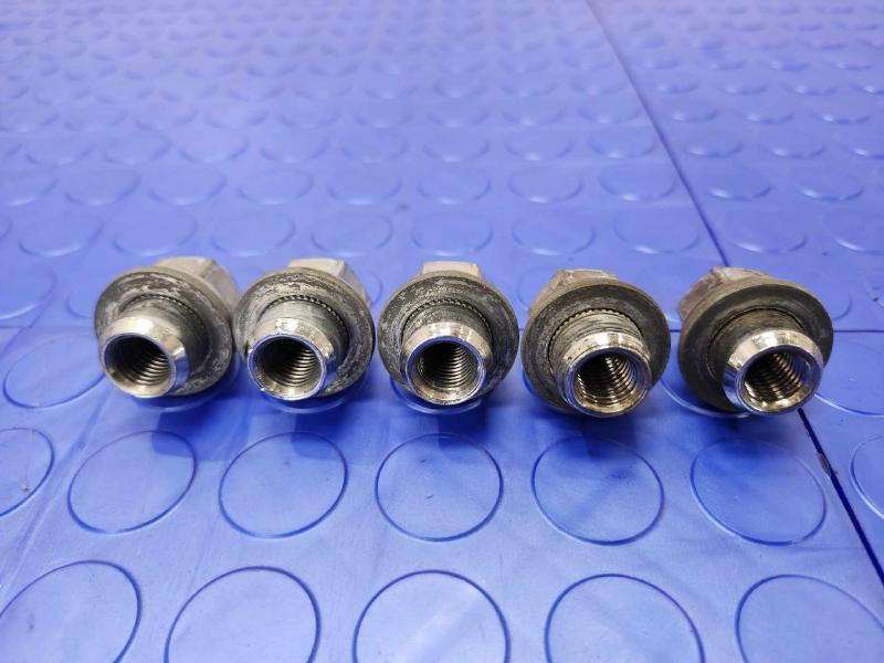 2014 Lexus IS 250 Lug Nuts