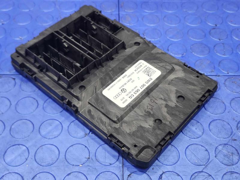 2017-2020 Audi Q7 Body Control Module BCM Genuine OEM 8W1907063CG