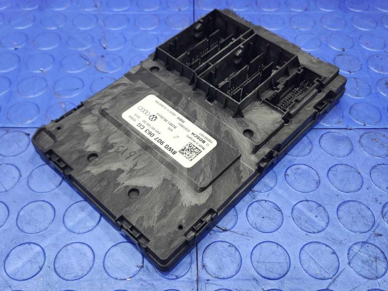 2017-2020 Audi Q7 Body Control Module BCM Genuine OEM 8W1907063CG