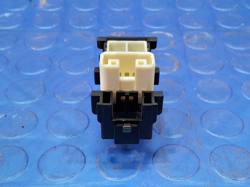 2014 Toyota RAV4 Door Switch Rear