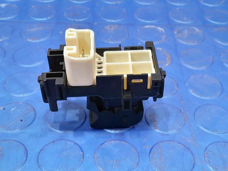 2014 Toyota RAV4 Door Switch Rear