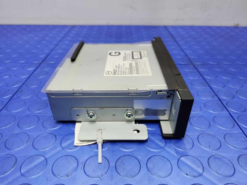2017 Mazda Miata Audio & Visual Equip.(Radio)