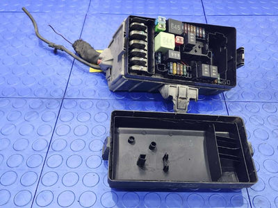 2015 Volkswagen Golf Engine Fuse Box