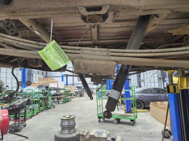 2005 Chevrolet Silverado 1500 Leaf Spring Rear