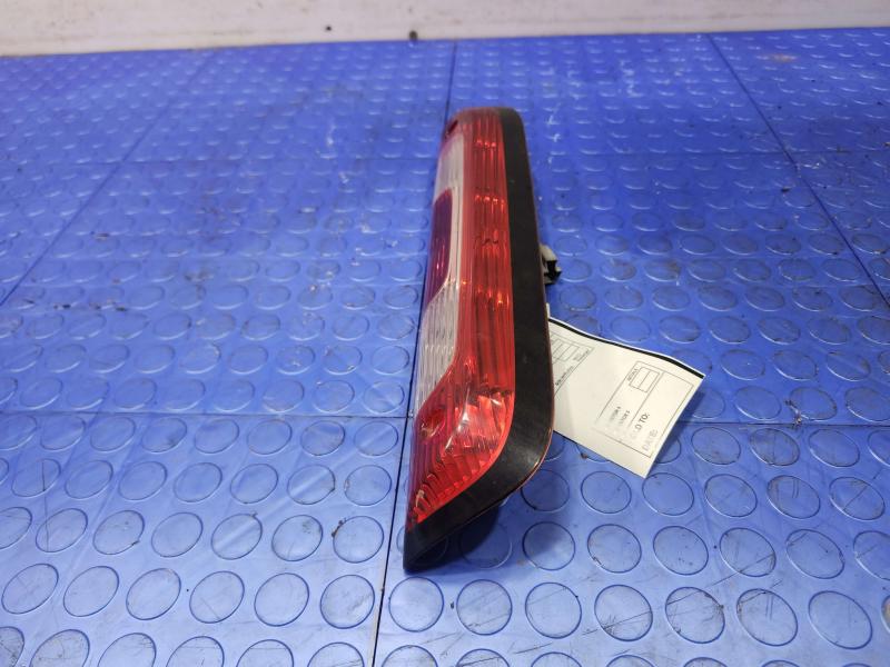 2019 Chevrolet Silverado 3500 3Rd Brake Light Avoidance Lamp