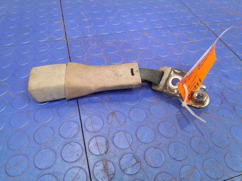 2011 Toyota Prius Rear Seat Belt