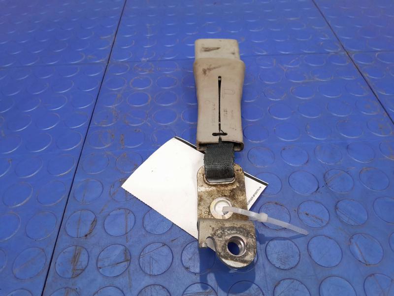 2011 Toyota Prius Rear Seat Belt