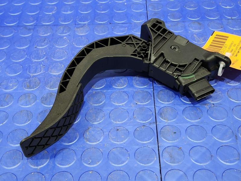 2017-2024 Audi Q7 OEM Accelerator Pedal Assembly Genuine Part 8W1723523