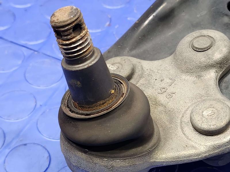 2019 Honda HR-V Lower Control Arm Front
