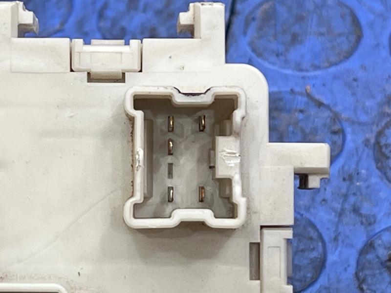 2004-2011 Nissan Titan Instrument Panel Junction Block Genuine OEM 24350ZH00A