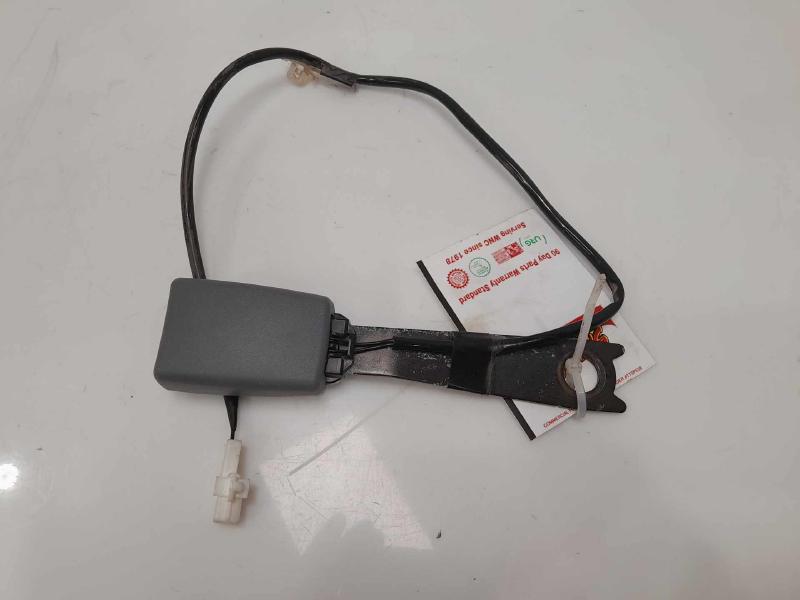 2002 Toyota RAV4 Front Seat Belt