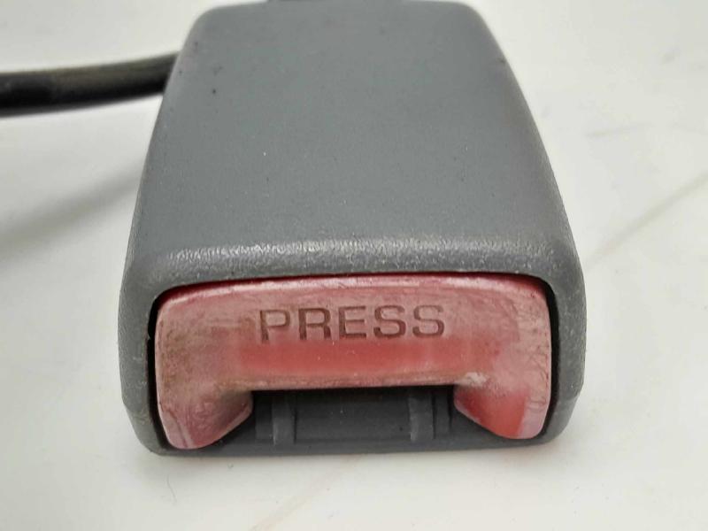 2002 Toyota RAV4 Front Seat Belt