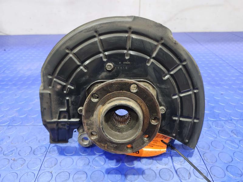 2017 Chrysler 200 Spindle Knuckle Front