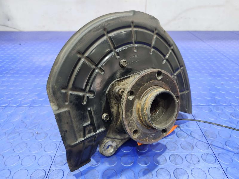 2017 Chrysler 200 Spindle Knuckle Front