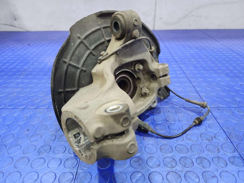 2017 Chrysler 200 Spindle Knuckle Front