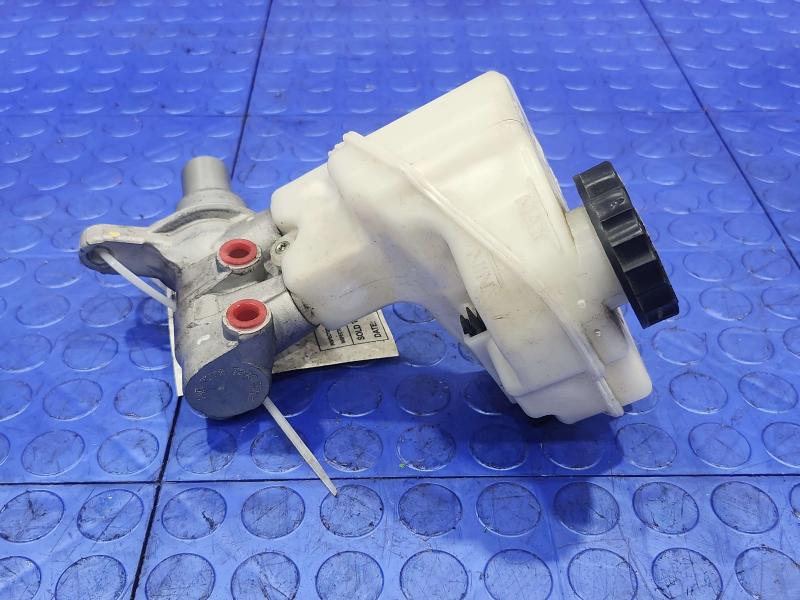 2018 Nissan Maxima Master Cylinder