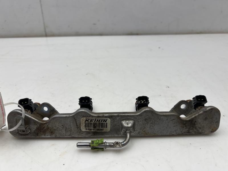 2016-2022 Honda HR-V 1.8L Fuel Rail w/ Injectors - 4 OEM 16450RWK003
